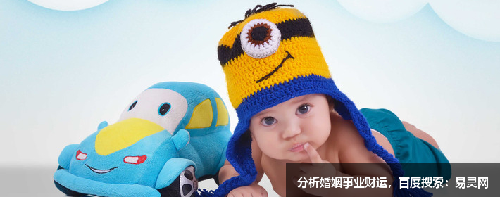 名字不僅是一個稱呼，還寄托著父母的期望與愛。一個儒雅有氣質的名字，對于男孩來說，是加分項，要想了解更多的溫潤儒雅、才能出眾的男孩子名字的嗎，不用擔心，小編這就為大家準備一些適合男孩起名用的男孩溫潤如玉的名字。  一、男孩溫潤如玉的名字有哪些？  玉琛：含義是美玉和玉石之珍，寓意溫潤如玉，精神高尚。  溫暖：寓意溫馨溫暖，人際關系融洽，親和力強。  玉山：意為高大、雄偉、優美的山峰，象征個性堅毅，內心溫潤。  安然：寓意平安安穩，心態平和，不輕易受外界影響。  溫書：寓意讀書好學，溫潤如玉。  吉祥：含義是吉祥如意，寓意生活順遂，充滿好運。  明月：象征溫潤如玉，溫柔細膩，具有內在美感。  溫泉：意為清澈、溫暖的泉水，象征溫柔、溫暖、舒適。  安然：含義是平安、穩定，寓意內心平和、穩重、溫潤。  溫潤：直接表達了所要表達的含義，具有溫暖、柔軟、溫潤的意味。  安心：含義是內心平靜、安定，不受外界干擾，可以自我調節情緒。  明峰：含義是高峰、巔峰，寓意個性堅毅、冷靜、穩重。  溫和：寓意和善、友好，對待人和事都充滿溫暖與耐心。  安逸：意為安靜、自在、舒適，寓意人生順遂、舒適自在。  溫馨：含義是溫暖、舒適、和諧，寓意關系親密、生活溫馨。  安寧：意為平靜安定，不受干擾、不受驚擾，內心充滿平和。  溫情：寓意充滿溫暖、親切、關愛，感情細膩，充滿愛心。  安穩：含義是安心、穩定，生活安逸，心境平和、溫和。  溫雅：寓意溫潤、優雅、謙虛，言談舉止溫文爾雅。  安靜：意為心情平靜，遠離喧囂，過安靜的生活。  二、男孩溫潤如玉的名字取名技巧  想要給男孩取一個溫潤如玉的名字，可以考慮以下幾點取名技巧：  字義溫柔：選擇字義溫柔、柔和的字，如“柔、溫、靜、悠、恬”等。  音節優美：選擇音節優美的字，如“詩、韻、雅、音、華”等，讓名字聽起來舒適自然。  取意深刻：盡量選取寓意深刻的字，例如“潤”代表溫潤如玉，而“玉”則代表珍貴、美好等含義。  避免過于個性化：雖然個性化的名字也很獨特，但是若過于個性化容易給孩子帶來壓力和不適，所以建議在保持獨特性的同時，還要注重名字的通俗易懂和易讀。  考慮姓氏：姓氏和名字的搭配也很重要，要注意名字和姓氏的音調和諧，避免過于生硬或不協調的感覺。  舉例來說，像“文濤、溫瑜、如華、嘉玉、涵靜”等名字，都可以符合溫潤如玉的特點，同時也符合以上的取名技巧。不過需要注意的是不要過于繁瑣：取名時要避免過于繁瑣，讓名字容易被人記住，發音也要簡潔明了。  三、男孩溫潤如玉的名字推薦  玉成 (yù chéng) 潤澤 (rùn zé) 溫雅 (wēn yǎ) 玉德 (yù dé) 柔和 (róu hé) 暉煦 (huī xù) 溫瀾 (wēn lán) 柔美 (róu měi) 玉樹 (yù shù) 和靖 (hé jìng) 溫潤 (wēn rùn) 恬靜 (tián jìng) 玉器 (yù qì) 柔諧 (róu xié) 仁愛 (rén ài) 溫情 (wēn qíng) 玉琢 (yù zhuó) 仁厚 (rén hòu) 潤麗 (rùn lì) 溫文 (wēn wén) 玉華（yù huá） 溫瑜（wēn yú） 潤澤（rùn zé） 溫雅（wēn yǎ） 如泉（rú quán） 溫韻（wēn yùn） 如玉（rú yù） 溫涵（wēn hán） 潤玉（rùn yù）