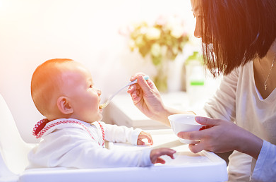 薛姓男孩取名，姓薛的男寶寶名字大全