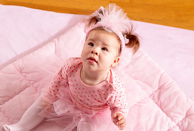 很火的羅氏女寶寶起名，女孩子姓羅取什么名字好？