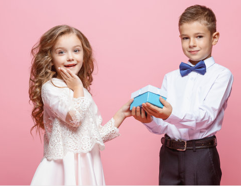 寶寶起名丨寓意春天生機(jī)勃勃的女孩名字，真是令人稱贊！