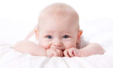 帶三點水的女孩名字，女孩名字三點水洋氣有內涵的名字