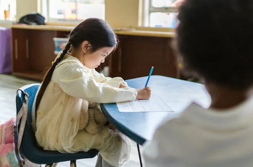 名字網(wǎng)起名老師取名在線：分享王姓100分高雅女孩名